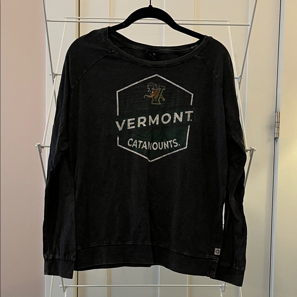 Colosseum Charcoal Gray University of Vermont Catamounts UVM Long Sleeve T-shirt